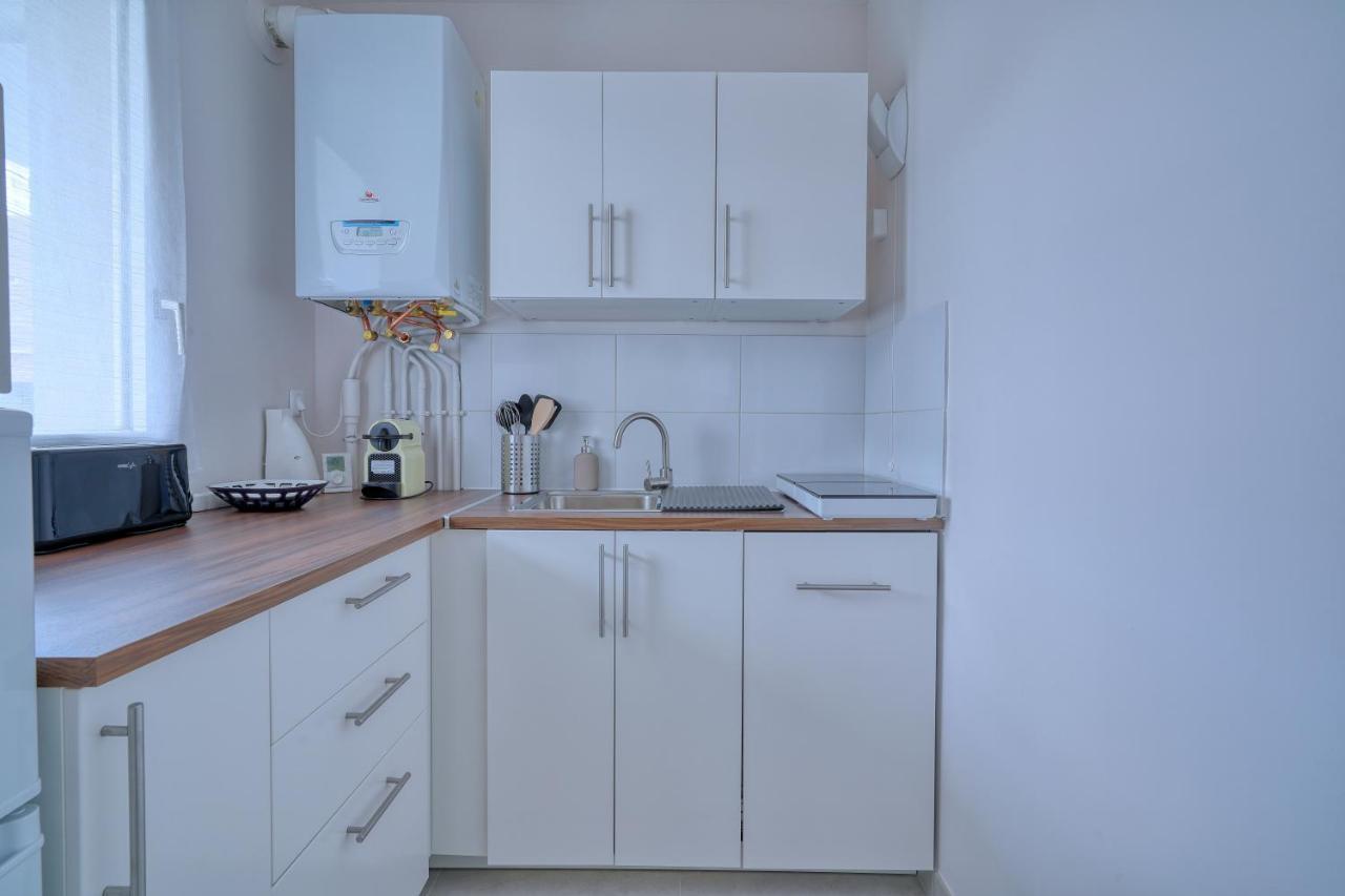 Elia Apartment